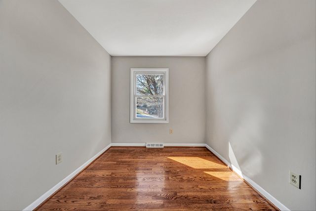 963 Page ST, Salem, VA 24153