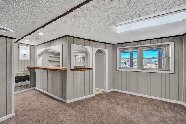 963 Page ST, Salem, VA 24153