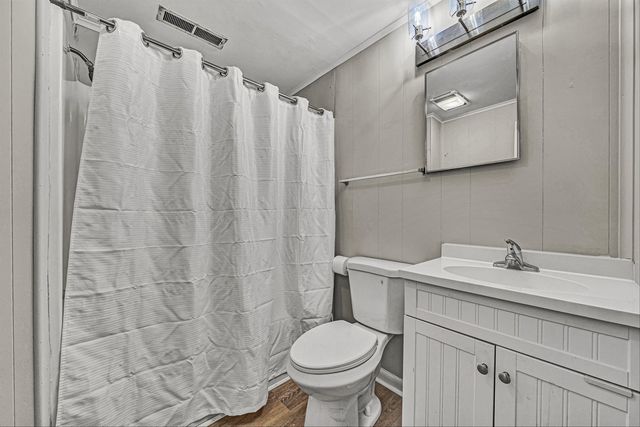 963 Page ST, Salem, VA 24153