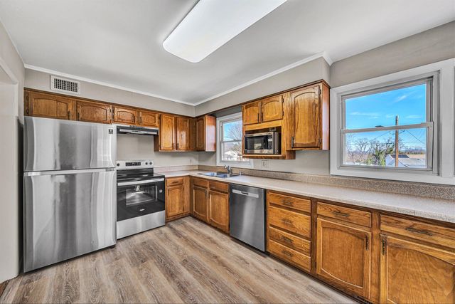 963 Page ST, Salem, VA 24153