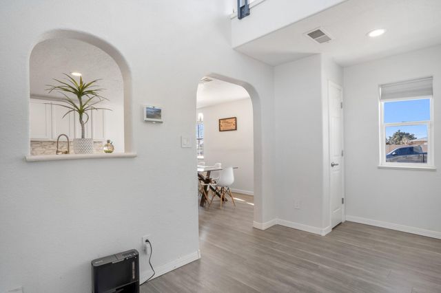 200 Trimble Boulevard NE, Albuquerque, NM 87123