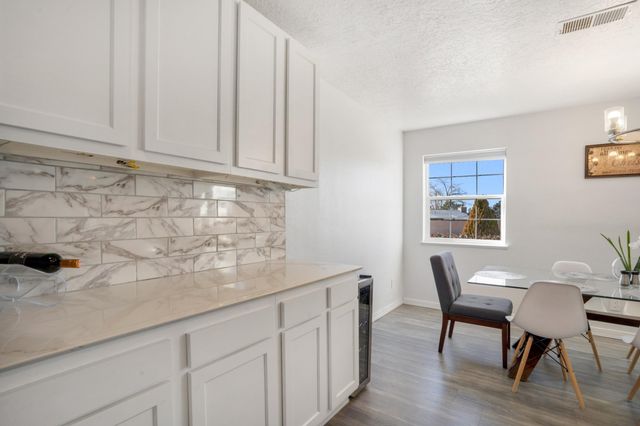 200 Trimble Boulevard NE, Albuquerque, NM 87123