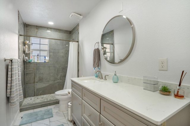 200 Trimble Boulevard NE, Albuquerque, NM 87123