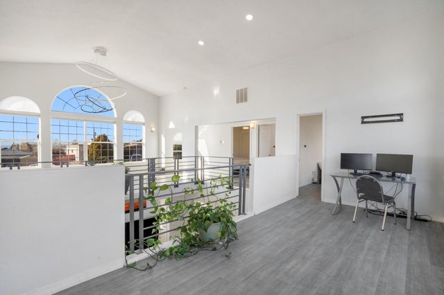 200 Trimble Boulevard NE, Albuquerque, NM 87123