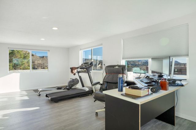 200 Trimble Boulevard NE, Albuquerque, NM 87123