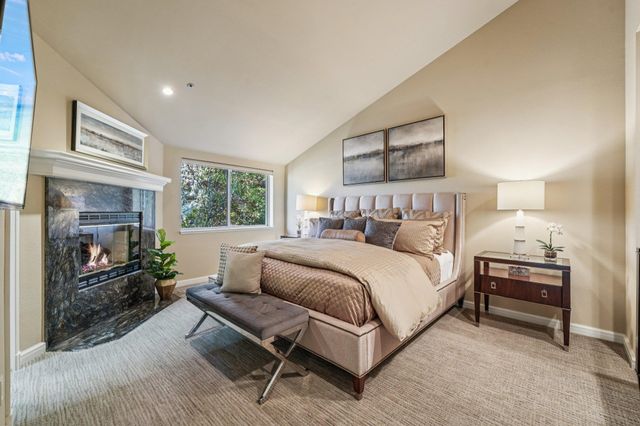 105 Starview Ct, Oakland, CA 94618