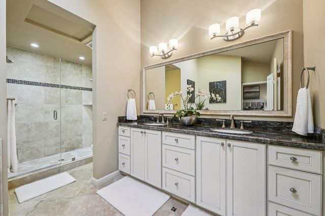 105 Starview Ct, Oakland, CA 94618