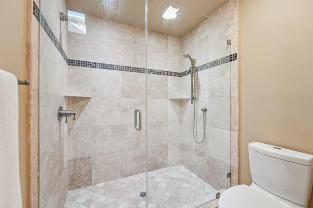 105 Starview Ct, Oakland, CA 94618