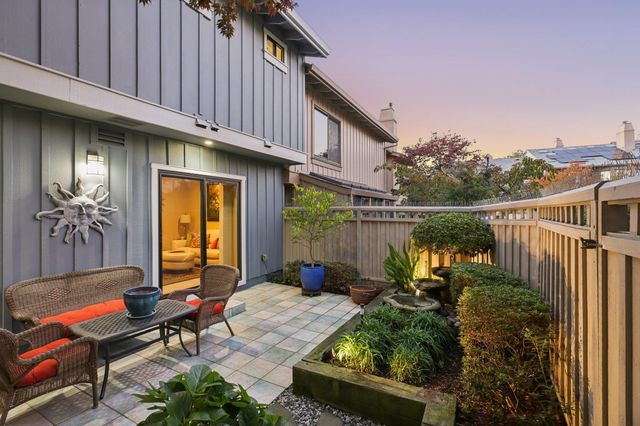 105 Starview Ct, Oakland, CA 94618