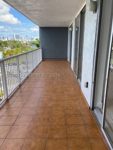 1800 NW 24th Ave 614, Miami, FL 33125