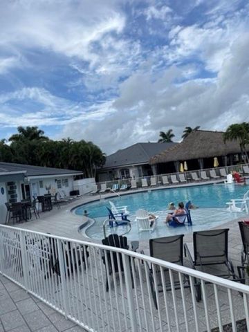 483 S Cortez Drive Circle, Margate, FL 33068