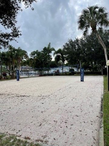 483 S Cortez Drive Circle, Margate, FL 33068