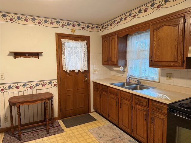 508 Tamplin Street, Sharon, PA 16146