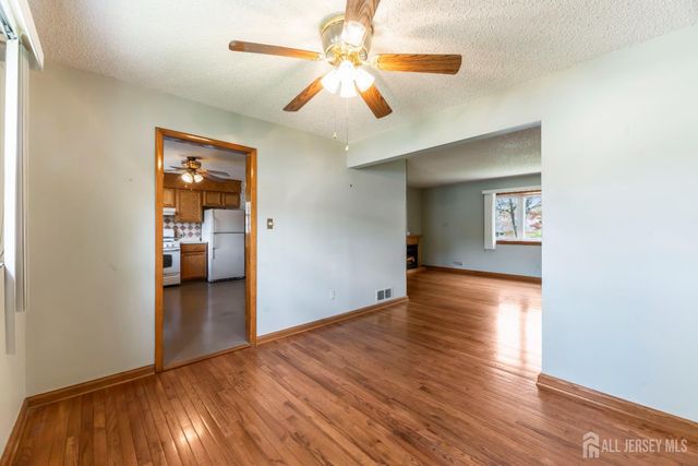 64 Avenue I Avenue, Monroe, NJ 08831