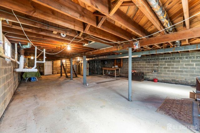 64 Avenue I Avenue, Monroe, NJ 08831