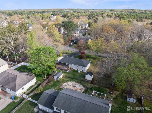 64 Avenue I Avenue, Monroe, NJ 08831