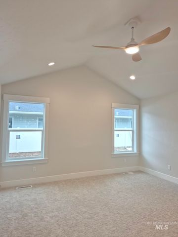 969 S Almond St, Nampa, ID 83686