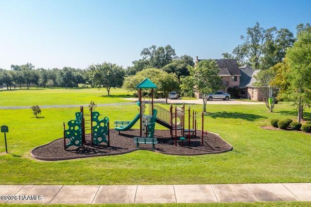 219 Bridgewater Place, Breaux Bridge, LA 70517