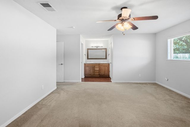 2903 Melmar Park Street, Commerce, TX 75428