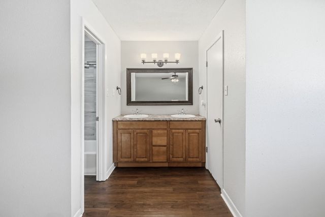 2903 Melmar Park Street, Commerce, TX 75428
