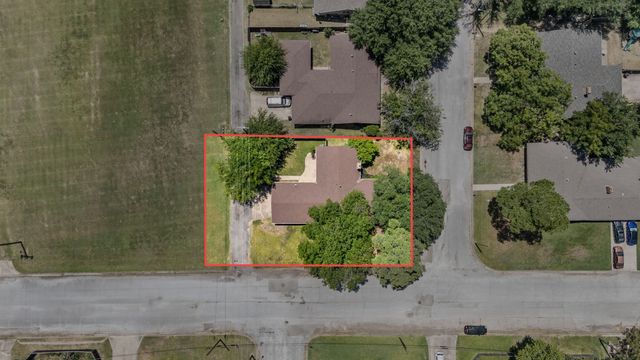 2903 Melmar Park Street, Commerce, TX 75428