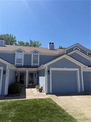 5615 NW Plantation Drive 192c, Lee's Summit, MO 64064
