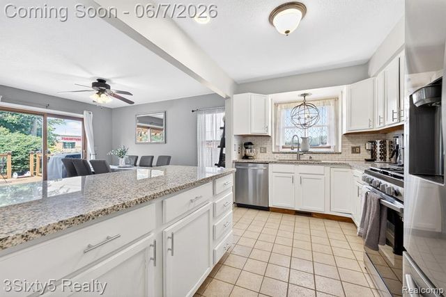 12736 Phelps Street, Southgate, MI 48195