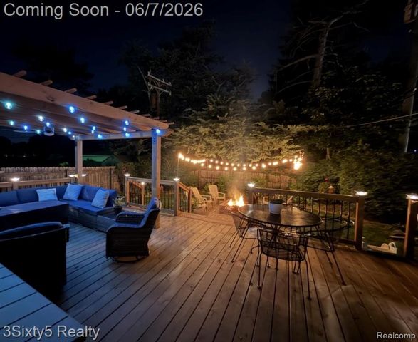 12736 Phelps Street, Southgate, MI 48195