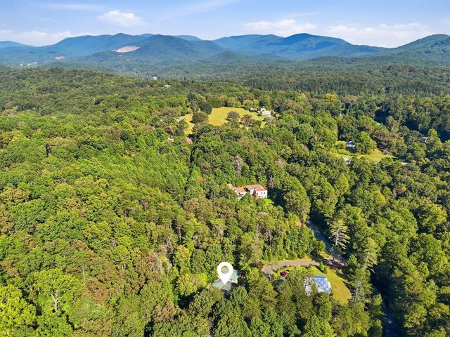 210 Cornett Drive, Ellijay, GA 30540