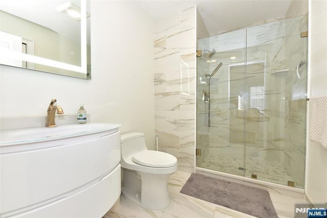 1133 Sycamore Lane, Mahwah, NJ 07430