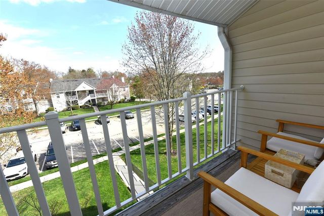 1133 Sycamore Lane, Mahwah, NJ 07430