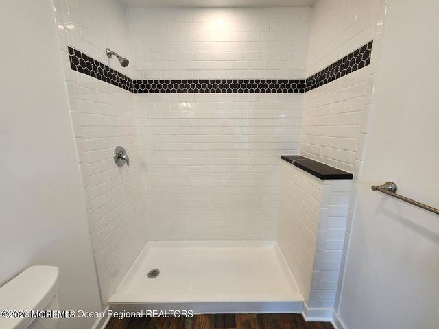 105 Summit Avenue, Belford, NJ 07718