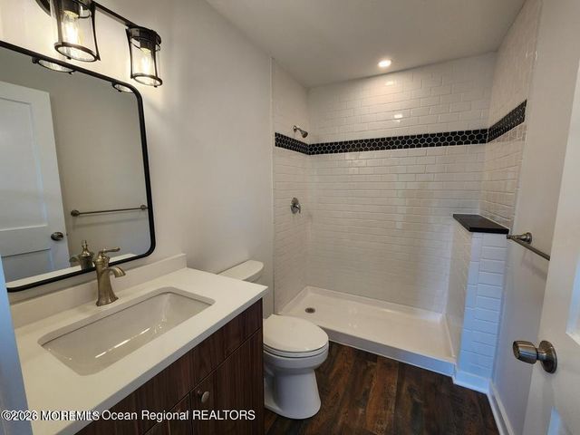 105 Summit Avenue, Belford, NJ 07718