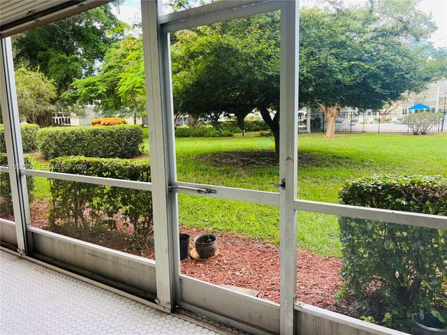 2402 Antigua Cir H1, Coconut Creek, FL 33066