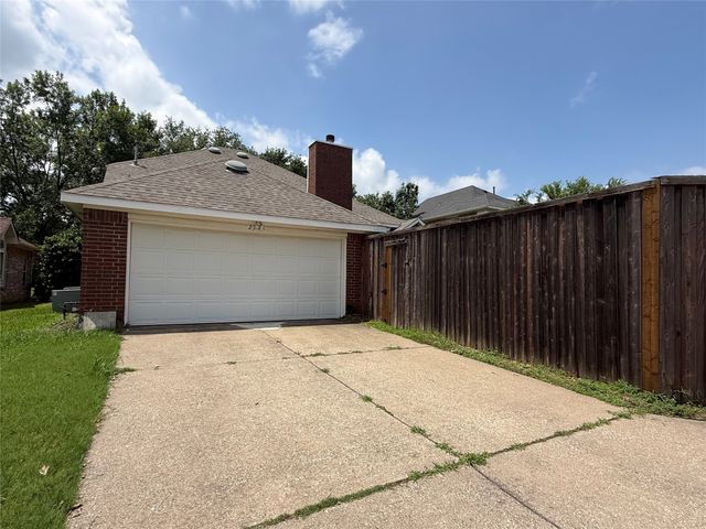 2321 Flanders Lane, Plano, TX 75025
