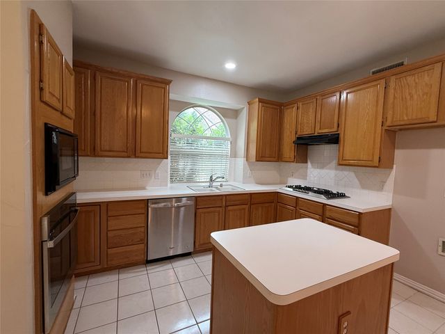 2321 Flanders Lane, Plano, TX 75025