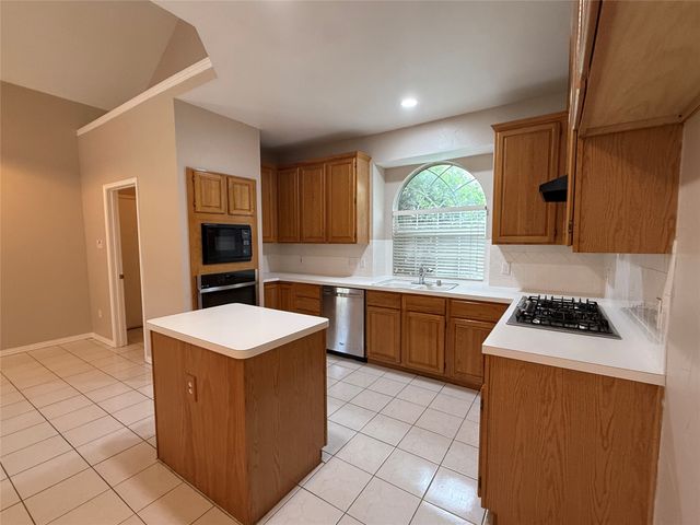 2321 Flanders Lane, Plano, TX 75025