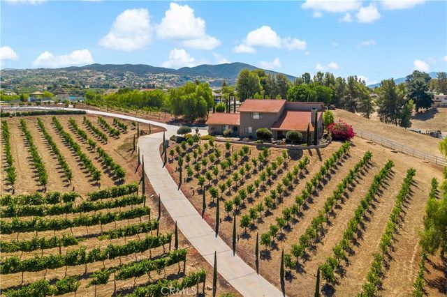 40995 Via Fernando, Temecula, CA 92592