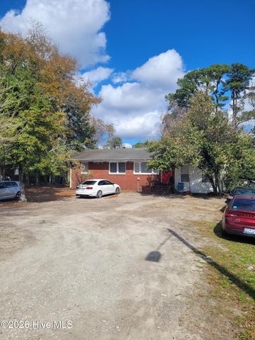 5027 Oleander Drive, Wilmington, NC 28403