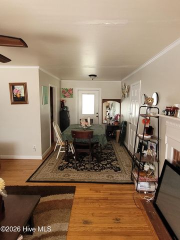 5027 Oleander Drive, Wilmington, NC 28403