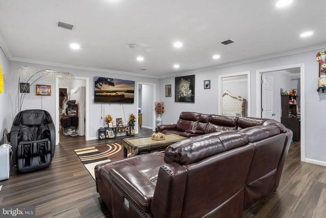 2800 DELSEA DR, Franklinville, NJ 08322