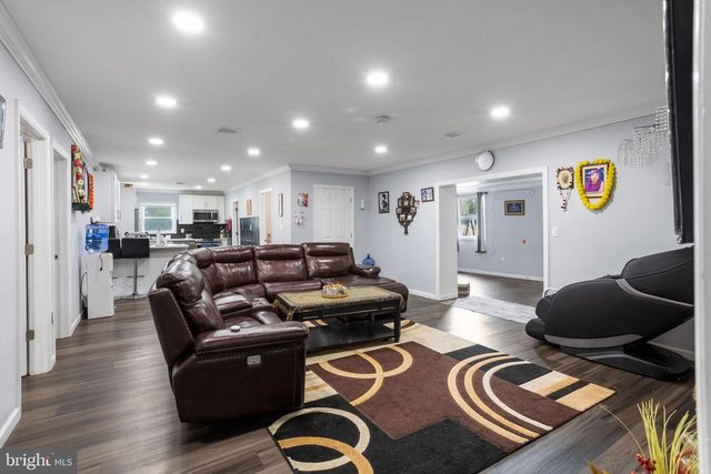 2800 DELSEA DR, Franklinville, NJ 08322