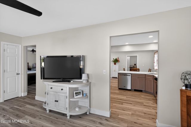 553 Lloyd Road, Toms River, NJ 08753