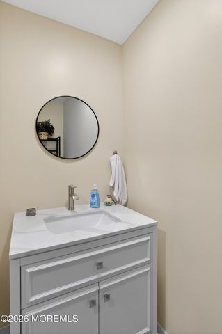 553 Lloyd Road, Toms River, NJ 08753