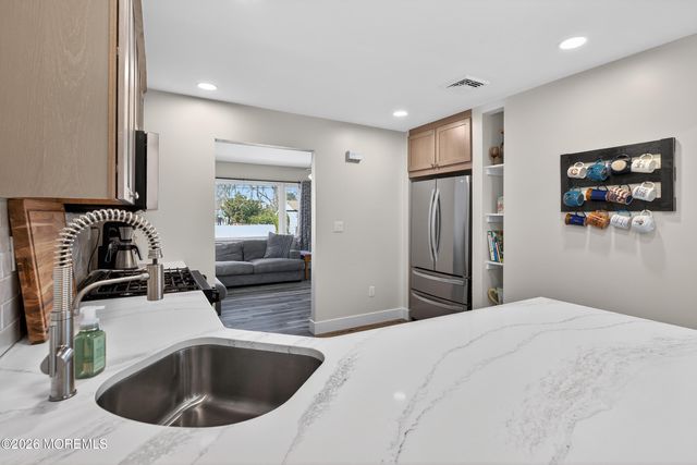 553 Lloyd Road, Toms River, NJ 08753