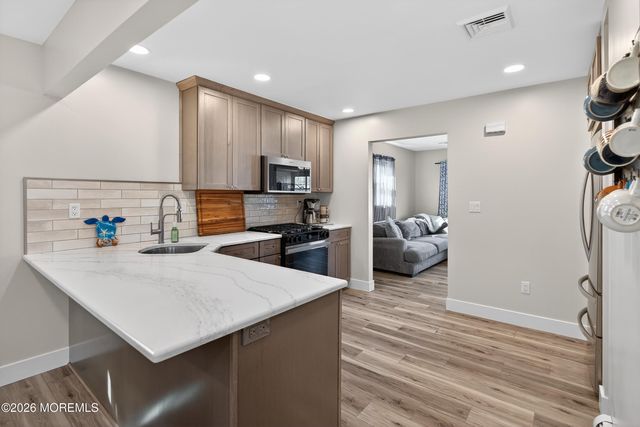 553 Lloyd Road, Toms River, NJ 08753