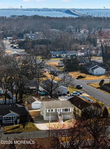 553 Lloyd Road, Toms River, NJ 08753