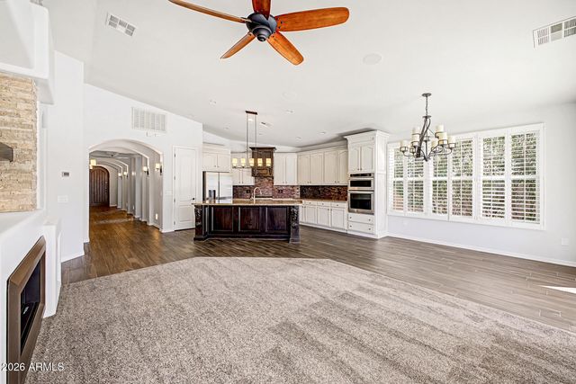 2469 E LANTANA Drive, Chandler, AZ 85286