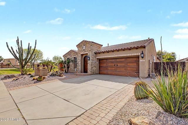 2469 E LANTANA Drive, Chandler, AZ 85286