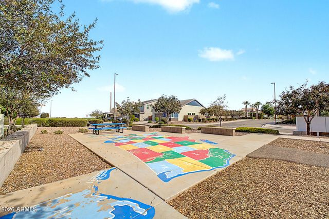 2469 E LANTANA Drive, Chandler, AZ 85286